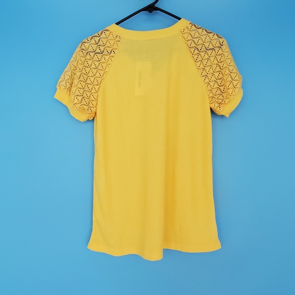 NEW Miholl Size Small Yellow Waffle Knit & Lace Top - Picture 3 of 6